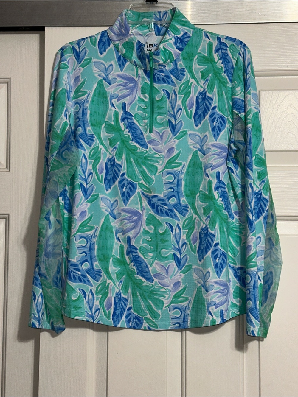 IBKUL UPF 50+ Blue & Green Leaf-Print Long Sleeve Quarter Zip Top